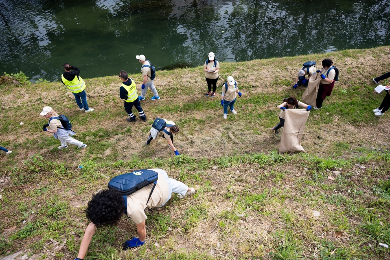 Plastic Free Greece 2026: Καθαρισμοί κοντά στα κέντρα logistics της Lidl Ελλάς