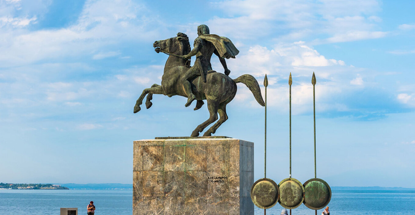 Αλέξανδρος: Ο θεός, ο Βασιλιάς, ο Άνθρωπος - Το βιβλίο που αποκαλύπτει τη στρατιωτική και ερωτική ζωή του Μακεδόνα στρατηλάτη
