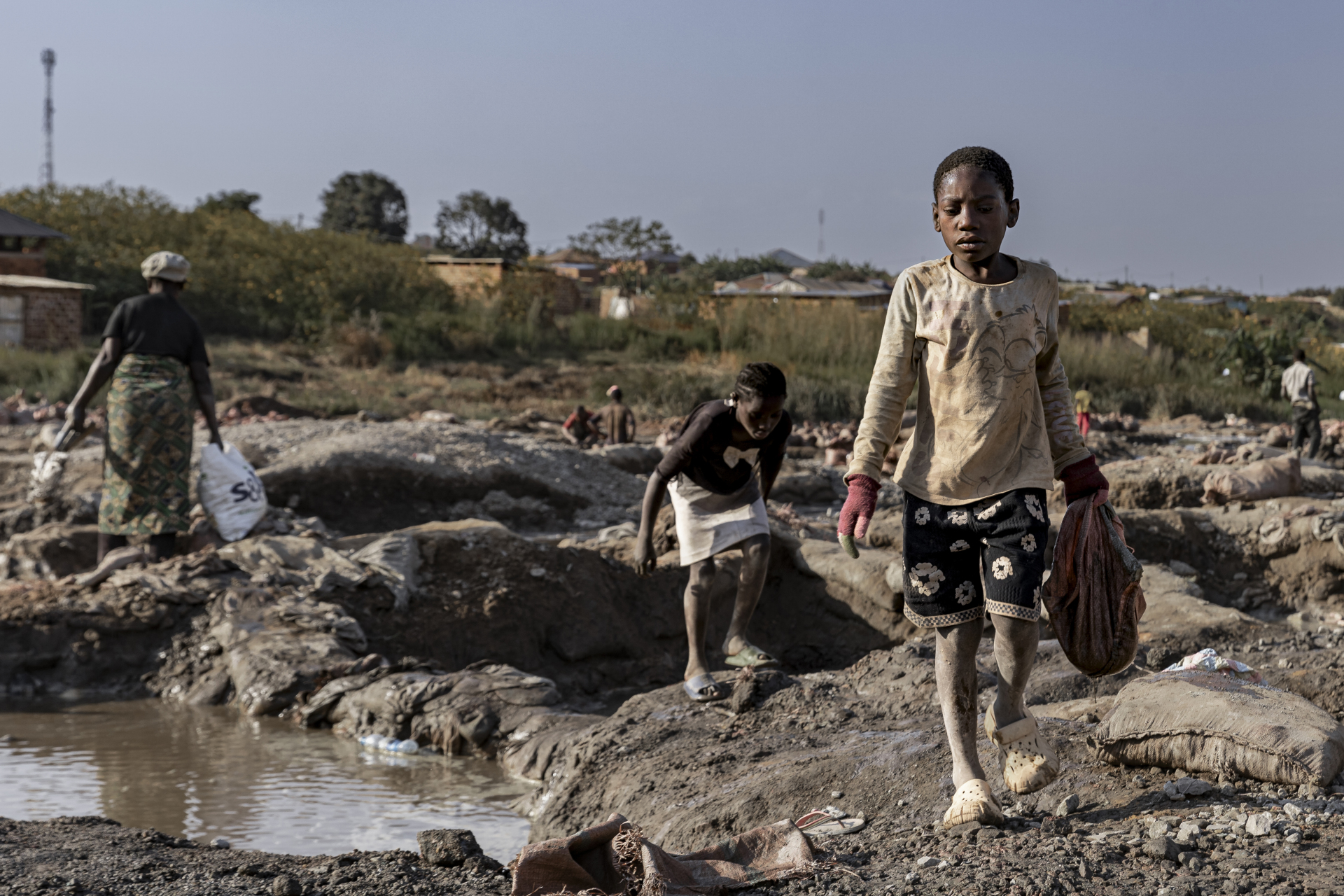 Νικόλας Νιάρχος: Η κόλαση του Κονγκό, η σύλληψή του και το αποκαλυπτικό βιβλίο