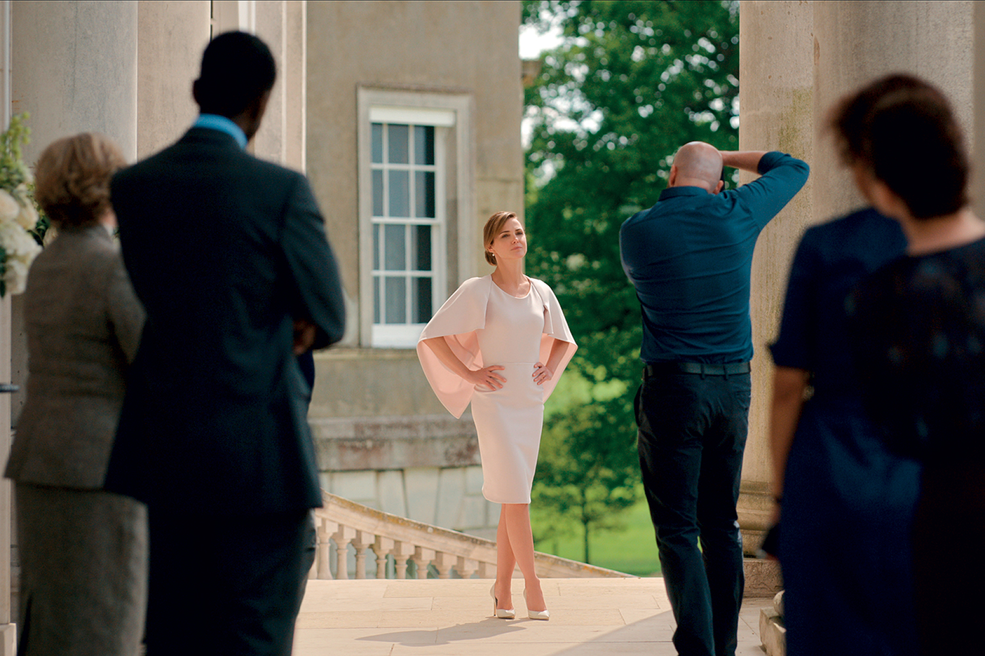 Ποια είναι η Κέρι Ράσελ, η «Διπλωμάτισσα» που σαρώνει στο Netflix