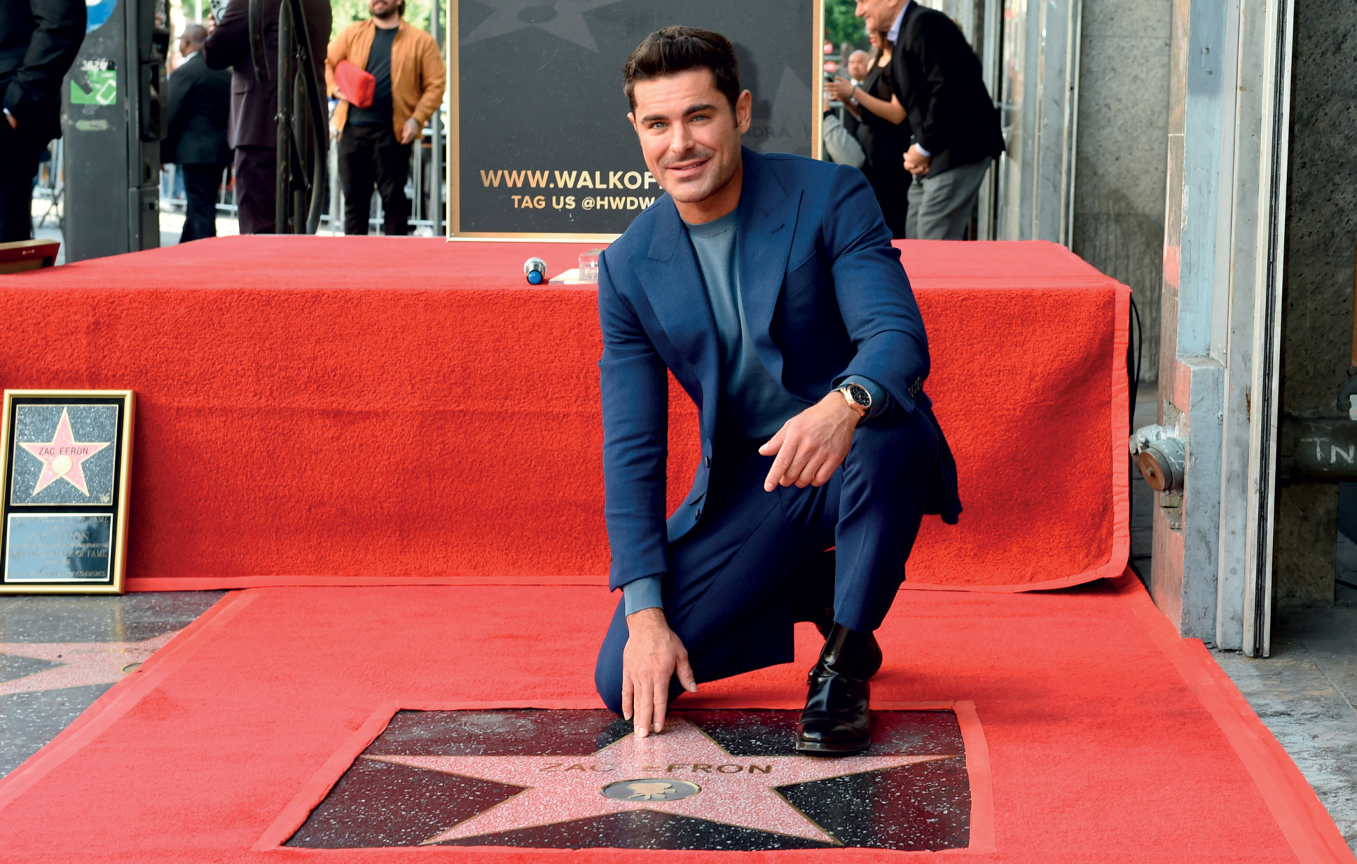 Zac Efron: Ένας σταρ από... ατσάλι στη Λεωφόρο της Δόξας