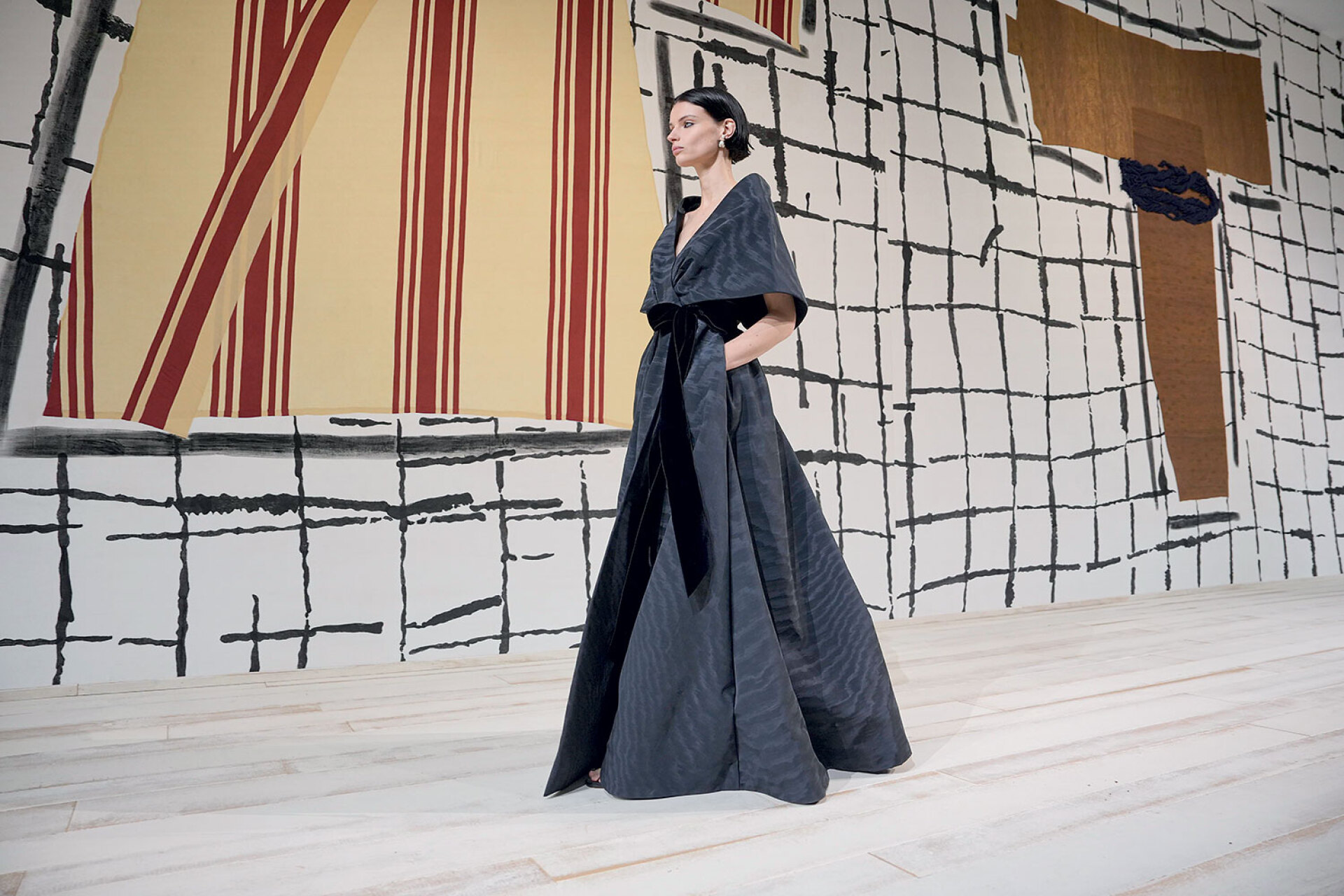 Paris Haute Couture 2024: Η extravaganza της μόδας