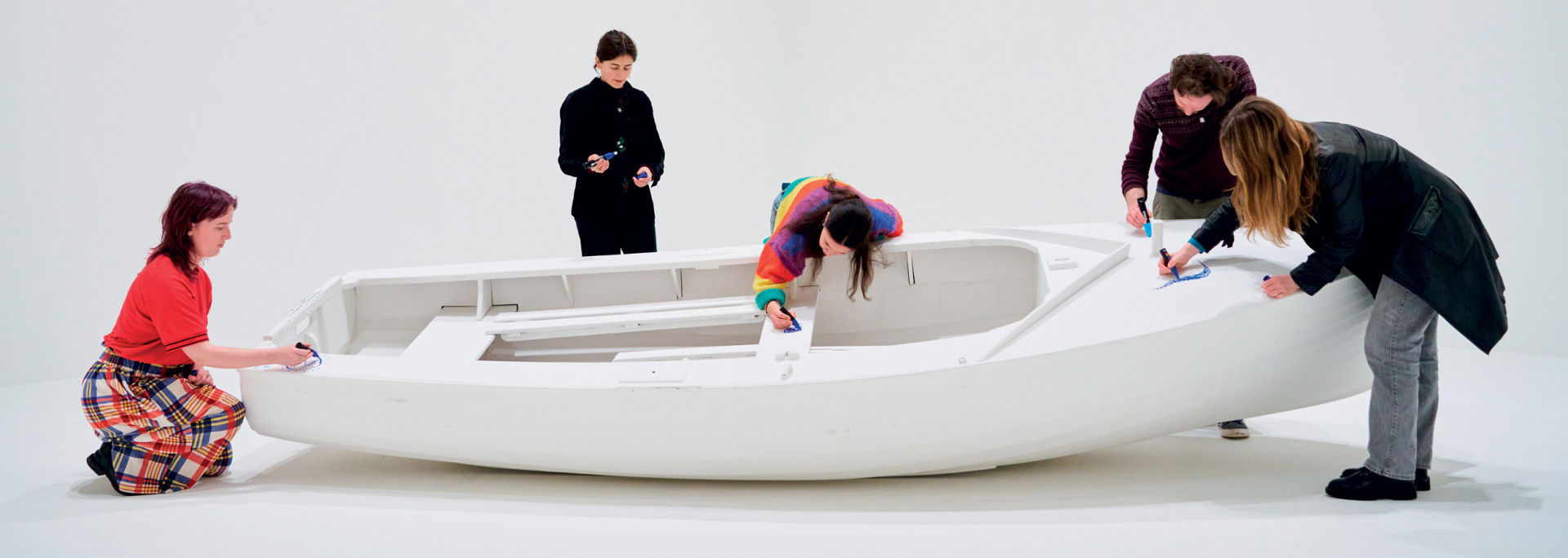 Γιόκο Όνο: Έκθεση στο Λονδίνο παρουσιάζει το καλλιτεχνικό έργο της, καλύπτοντας επτά δεκαετίες δημιουργίας και ακτιβισμού