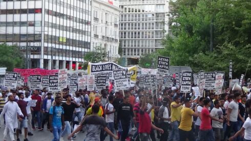 Συλλαλητήριο μεταναστών με τη στήριξη ΣΥΡΙΖΑ για ανοιχτά σύνορα