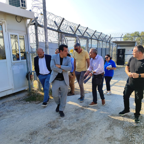 Στην Αμυγδαλέζα ο Πλεύρης: Φυλακή ή επιστροφή για όσους μπαίνουν παράνομα στη χώρα
