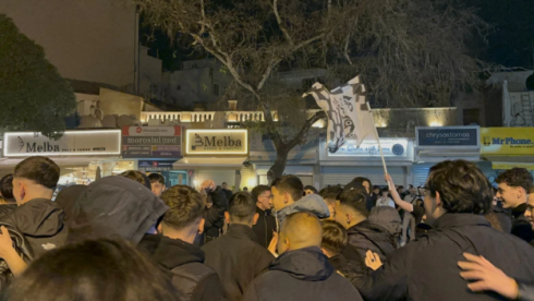 Έκρηξη χαράς στο Ηράκλειο μετά την νίκη του ΟΦΗ, ξεχύθηκαν στους δρόμους οι Κρητικοί, δείτε βίντεο και φωτογραφίες