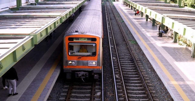 Νεκρός ο άνθρωπος που έπεσε στις γραμμές του Ηλεκτρικού – Διακοπή κυκλοφορίας στο τμήμα Αττική – Νέα Ιωνία