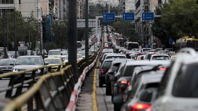 Υποχρεωτική η ασφάλιση αυτοκινήτων για πλημμύρα και φωτιά