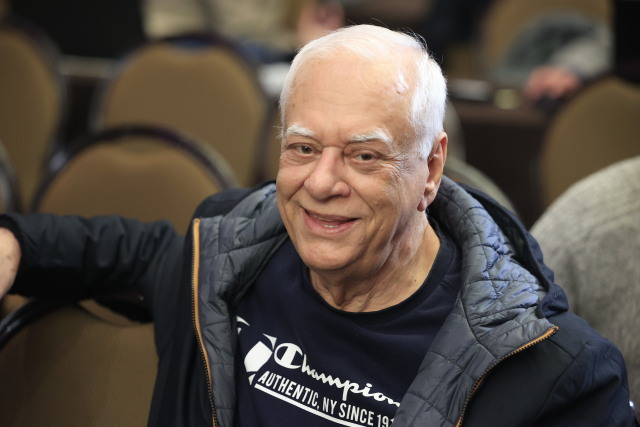 Νέα Αριστερά κατά Καρτερού: Tον ενοχλεί η κριτική στην ΕΛ.Α.Σ περί «αρχηγικού κόμματος» | Επικαιρότητα στο LivePress.gr