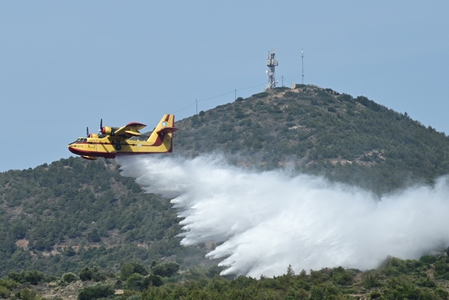 Φωτιά τώρα σε γεωργική έκταση στη Λέσβο - Σηκώθηκαν και εναέρια, εστάλη προειδοποιητικό 112