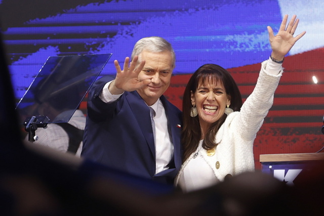 &Omicron; &upsilon;&pi;&omicron;&psi;ή&phi;&iota;&omicron;&sigmaf; &tau;&eta;&sigmaf; ά&kappa;&rho;&alpha;&sigmaf; &delta;&epsilon;&xi;&iota;ά&sigmaf; &Kappa;&alpha;&sigma;&tau; &epsilon;&kappa;&lambda;έ&gamma;&epsilon;&tau;&alpha;&iota; &pi;&rho;ό&epsilon;&delta;&rho;&omicron;&sigmaf; &tau;&eta;&sigmaf; &Chi;&iota;&lambda;ή&sigmaf;