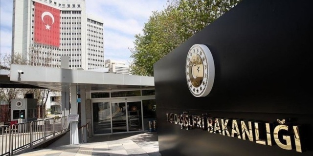 &Tau;&omicron;&upsilon;&rho;&kappa;&iota;&kappa;ό &Upsilon;&Pi;&Epsilon;&Xi; &gamma;&iota;&alpha; &epsilon;&pi;ί&theta;&epsilon;&sigma;&eta; &sigma;&epsilon; &delta;&epsilon;&xi;&alpha;&mu;&epsilon;&nu;ό&pi;&lambda;&omicron;&iota;&omicron; &sigma;&tau;&eta; &Mu;&alpha;ύ&rho;&eta; &Theta;ά&lambda;&alpha;&sigma;&sigma;&alpha;: &Sigma;&omicron;&beta;&alpha;&rho;ό&sigmaf; &kappa;ί&nu;&delta;&upsilon;&nu;&omicron;&sigmaf; &gamma;&iota;&alpha; &tau;&eta;&nu; &alpha;&sigma;&phi;ά&lambda;&epsilon;&iota;&alpha; &kappa;&alpha;&iota; &tau;&eta; &nu;&alpha;&upsilon;&sigma;&iota;&pi;&lambda;&omicron;ΐ&alpha;