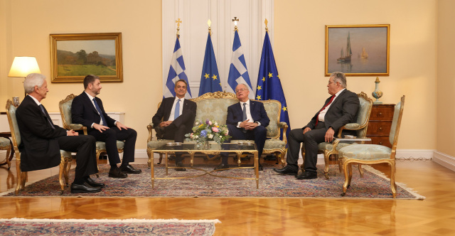 ΟΣΑ ΕΓΙΝΑΝ ΣΤΗ ΔΕΞΙΩΣΗ ΣΤΟ ΠΡΟΕΔΡΙΚΟ ΜΕΓΑΡΟ ΓΙΑ ΤΗΝ 52Η ΕΠΕΤΕΙΟ ΑΠΟΚΑΤΑΣΤΑΣΗΣ ΤΗΣ ΔΗΜΟΚΡΑΤΙΑΣ, ΔΕΙΤΕ ΒΙΝΤΕΟ