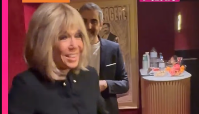 Σάλος στη Γαλλία για το «βρωμιάρες σκύλες» της Μπριζίτ Μακρόν κατά ακτιβιστριών που διαμαρτύρονταν έξω από θέατρο