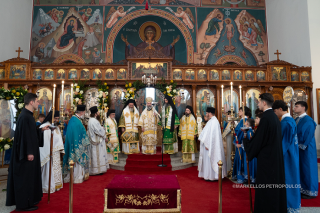 Μεγαλοπρεπείς εορτασμοί για τον Άγιο Σπυρίδωνα σε Κέρκυρα και Σίδνεϊ, δείτε βίντεο και φωτογραφίες