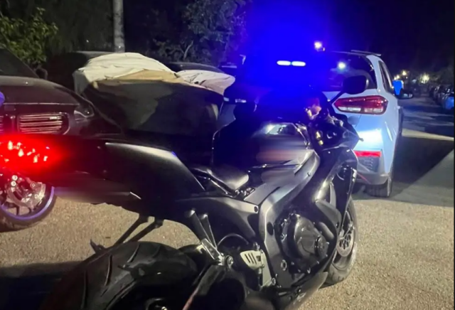 Σύλληψη 24χρονου στην Βάρκιζα για κόντρα με μηχανές τα ξημερώματα | Επικαιρότητα στο PlusTV.gr