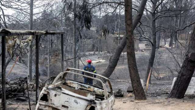 «Η Πολιτεία αποφάσισε να σταθεί δίπλα σε εμάς»: Το «ευχαριστώ» των πληγέντων από τις τραγωδίες σε Μάνδρα και Μάτι για τα μέτρα στήριξης