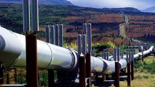 Βόρεια Μακεδονία: Κυβερνητική απόφαση «προετοιμάζει» την επαναλειτουργία του πετρελαιαγωγού Θεσσαλονίκης – Σκοπίων