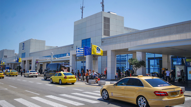 Μίνι αναστάτωση στο Ελ. Βενιζέλος, χτυπήθηκε αγωγός φυσικού αερίου κατά τη διάρκεια εργασιών - Αποκαταστάθηκε η κυκλοφορία στις αφίξεις