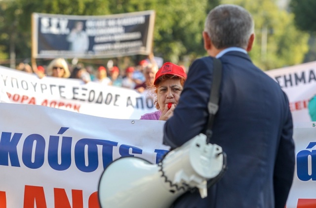 Πανελλαδική στάση εργασίας για μεθαύριο Τετάρτη προκήρυξε η ΠΟΕΔΗΝ | Επικαιρότητα στο PlusTV.gr