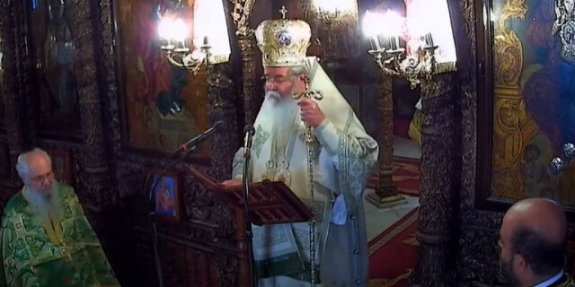 &Kappa;ή&rho;&upsilon;&gamma;&mu;&alpha; &tau;&omicron;&upsilon; &Mu;&eta;&tau;&rho;&omicron;&pi;&omicron;&lambda;ί&tau;&eta; &Kappa;&omicron;&zeta;ά&nu;&eta;&sigmaf;: Ό&lambda;&omicron;&iota; &kappa;&upsilon;&kappa;&lambda;&omicron;&phi;&omicron;&rho;&omicron;ύ&nu; &mu;&epsilon; έ&nu;&alpha; &sigma;&kappa;&upsilon;&lambda;ί &pi;&iota;&alpha;, &epsilon;&kappa;&epsilon;ί &kappa;&alpha;&tau;ή&nu;&tau;&eta;&sigma;&epsilon; &eta; &Epsilon;&lambda;&lambda;ά&delta;&alpha; - &Tau;&iota; &epsilon;ί&pi;&epsilon; &gamma;&iota;&alpha; &tau;&alpha; &kappa;&omicron;&rho;ί&tau;&sigma;&iota;&alpha; &pi;&omicron;&upsilon; &laquo;&kappa;&upsilon;&kappa;&lambda;&omicron;&phi;&omicron;&rho;&omicron;ύ&nu; &eta;&mu;ί&gamma;&upsilon;