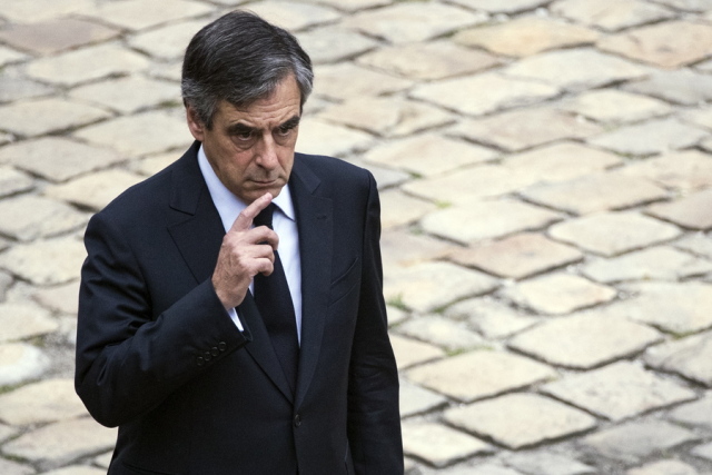 Σε 4ετή φυλάκιση με αναστολή καταδικάστηκε ο πρώην πρωθυπουργός της Γαλλιας Φρανσουά Φιγιόν