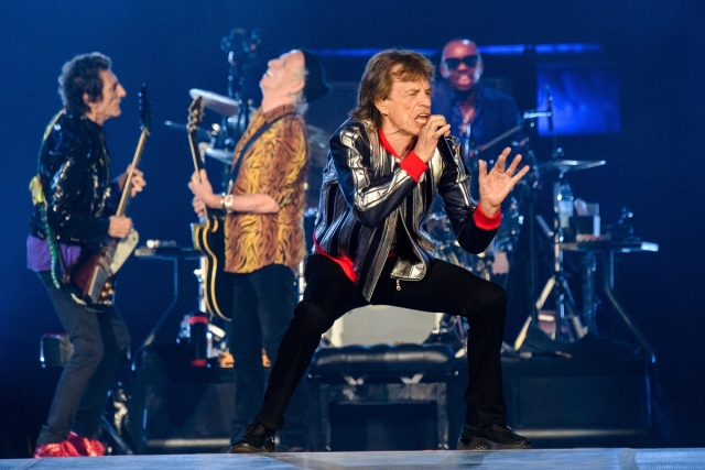 &Omicron;&iota; Rolling Stones &pi;&rho;&omicron;ϊ&delta;&epsilon;ά&zeta;&omicron;&upsilon;&nu; &mu;&epsilon; &delta;&iota;&alpha;&phi;&eta;&mu;&iota;&sigma;&tau;&iota;&kappa;ή &kappa;&alpha;&mu;&pi;ά&nu;&iota;&alpha; &gamma;&iota;&alpha; &tau;&omicron;&nu; &tau;ί&tau;&lambda;&omicron; &tau;&omicron;&upsilon; &nu;έ&omicron;&upsilon; &tau;&omicron;&upsilon;&sigmaf; ά&lambda;&mu;&pi;&omicron;&upsilon;&mu;
