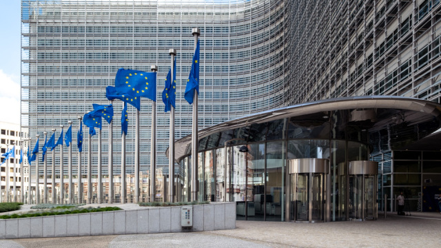 «Πράσινο φως» από την Ευρωπαϊκή Επιτροπή για επενδύσεις σε άμυνα και ασφάλεια με κονδύλια του Ταμείου Συνοχής