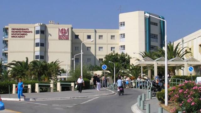 Αγοράκι τριών ετών νοσηλεύεται στη ΜΕΘ του ΠΑΓΝΗ - Η μητέρα του έκανε όπισθεν με το αυτοκίνητο και το παρέσυρε