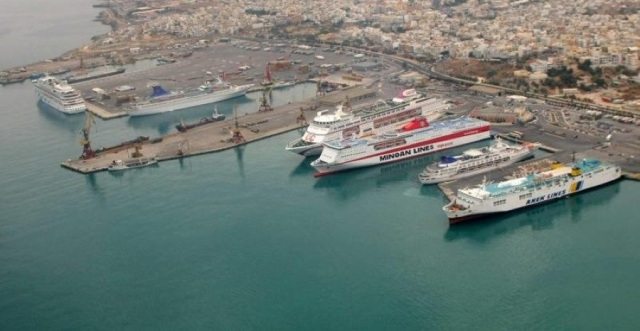 Κρήτη: Χειροπέδες σε 28χρονο που παρενόχλησε 32χρονη μέσα σε πλοίο