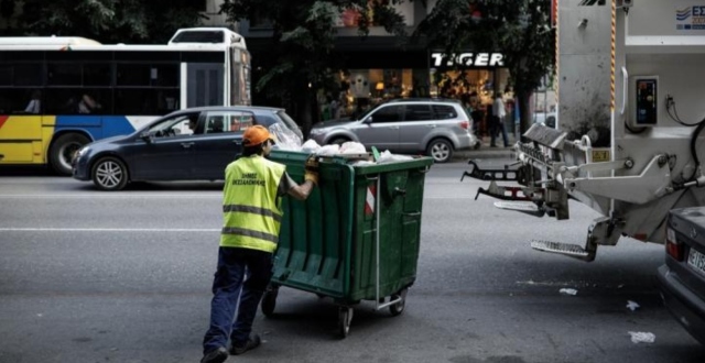 «Αυτοσυγκράτηση» στα σκουπίδια ζητά από τους πολίτες ο δήμος Θεσσαλονίκης ενόψει του εορταστικού τριημέρου