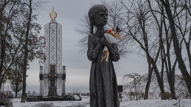 &Tau;&sigma;έ&chi;&omicron;&iota; &pi;&omicron;&lambda;ί&tau;&epsilon;&sigmaf; &sigma;&upsilon;&gamma;&kappa;έ&nu;&tau;&rho;&omega;&sigma;&alpha;&nu; &pi;ά&nu;&omega; &alpha;&pi;ό 6 &epsilon;&kappa;&alpha;&tau;. &delta;&omicron;&lambda;ά&rho;&iota;&alpha; &gamma;&iota;&alpha; &nu;&alpha; &alpha;&gamma;&omicron;&rho;ά&sigma;&omicron;&upsilon;&nu; &gamma;&epsilon;&nu;&nu;ή&tau;&rho;&iota;&epsilon;&sigmaf; &gamma;&iota;&alpha; &tau;&eta;&nu; &Omicron;&upsilon;&kappa;&rho;&alpha;&nu;ί&alpha;