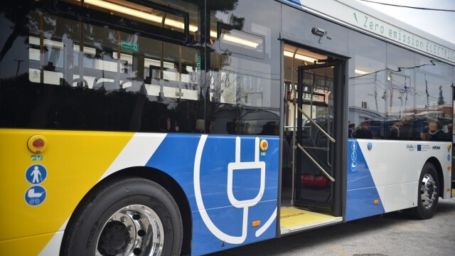 ΠΡΩΤΟΜΑΓΙΑ ΜΜΜ: ΠΩΣ ΘΑ ΚΥΚΛΟΦΟΡΗΣΟΥΝ ΤΑ ΛΕΩΦΟΡΕΙΑ