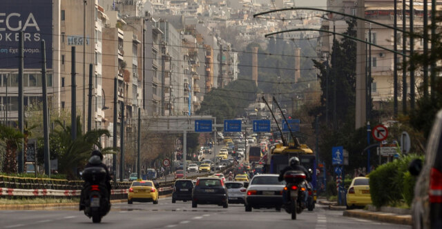 Καιρός: Ζέστη, αφρικανική σκόνη και υγρασία τις επόμενες ημέρες - Πού θα εκδηλωθούν λασποβροχές