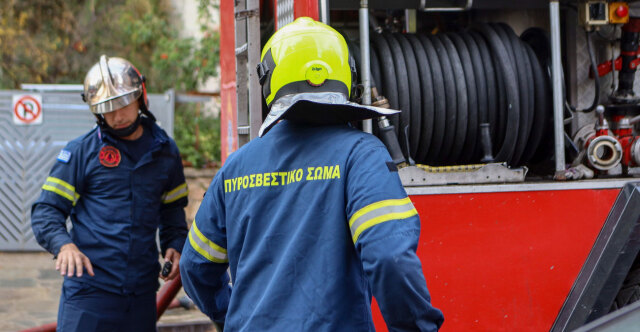 Φωτιά σε υποσταθμό του ΔΕΔΔΗΕ στο κέντρο της Αθήνας