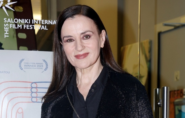 Καρυοφυλλιά Καραμπέτη: Δεν συνηθίζουμε να κυκλοφορούμε με τον άνθρωπο μου για να αποφύγουμε τους απαράδεκτους τίτλους