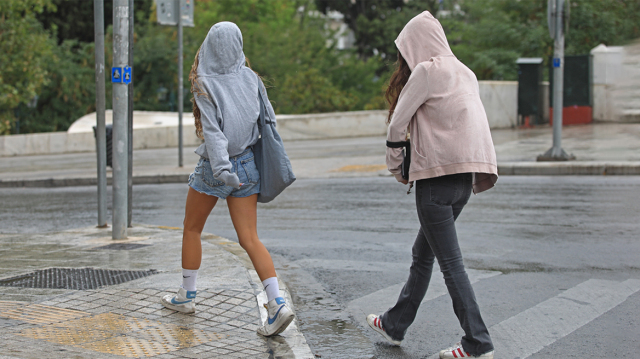 Καιρός: Καταιγίδες και χαλάζι την Παρασκευή στα βόρεια, ζέστη στην υπόλοιπη χώρα - Οι θερμοκρασίες το Σαββατοκύριακο