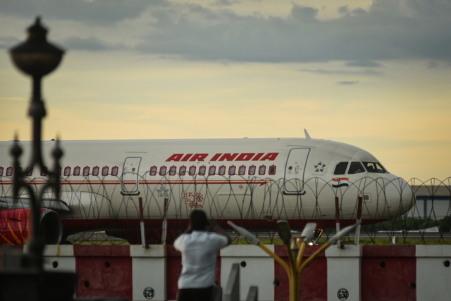 Αεροσκάφος Dreamliner της Air India επέστρεψε στο Χονγκ Κονγκ έπειτα από τεχνικό πρόβλημα