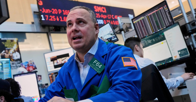 Wall Street: Το ράλι του Απριλίου κλιμακώθηκε με νέο διπλό ρεκόρ για SP 500 και Nasdaq 