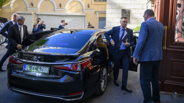 Παράταση στην αγωνία για το Ουκρανικό: Την Παρασκευή η έναρξη των συνομιλιών, χαμηλά ο πήχης των προσδοκιών - Τι προηγήθηκε, όλο το διπλωματ class=
