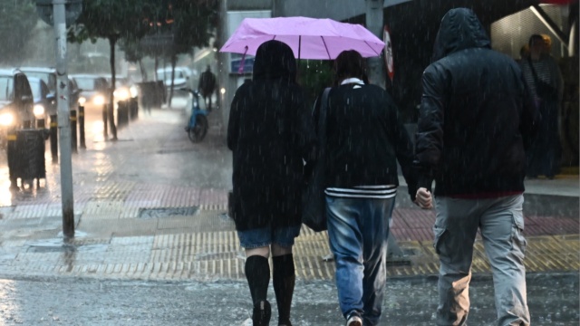 Καιρός: Ισχυρές βροχές και καταιγίδες ξανά σε Ήπειρο και Ιόνιο – Έρχεται βαρυχειμωνιά τις επόμενες ημέρες