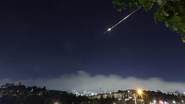 &Epsilon;&kappa;&rho;ή&xi;&epsilon;&iota;&sigmaf; &sigma;&tau;&eta;&nu; &Iota;&epsilon;&rho;&omicron;&upsilon;&sigma;&alpha;&lambda;ή&mu; &mu;&epsilon;&tau;ά &alpha;&pi;ό &epsilon;&kappa;&tau;ό&xi;&epsilon;&upsilon;&sigma;&eta; &pi;&upsilon;&rho;&alpha;ύ&lambda;&omega;&nu; &alpha;&pi;ό &tau;&omicron; &Iota;&rho;ά&nu;, &beta;&omicron;&mu;&beta;&alpha;&rho;&delta;&iota;&sigma;&mu;&omicron;ί &tau;&omicron;&upsilon; &Iota;&sigma;&rho;&alpha;ή&lambda; &sigma;&epsilon; &nu;ό&tau;&iota;&alpha; &Sigma;&upsilon;&rho;ί&alpha;, &Tau;&epsilon;&chi;&epsilon;&rho;ά&nu;&eta; &kappa;&alpha;&iota; &Beta;&eta;&rho;&upsilon;&tau;ό