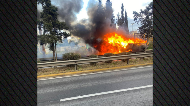 ΦΩΤΙΑ ΣΕ ΦΟΡΤΗΓΟ ΣΤΟΝ ΚΗΦΙΣΟ ΣΤΟ ΥΨΟΣ ΤΗΣ ΑΧΑΡΝΩΝ, ΟΥΡΕΣ ΧΙΛΙΟΜΕΤΡΩΝ
