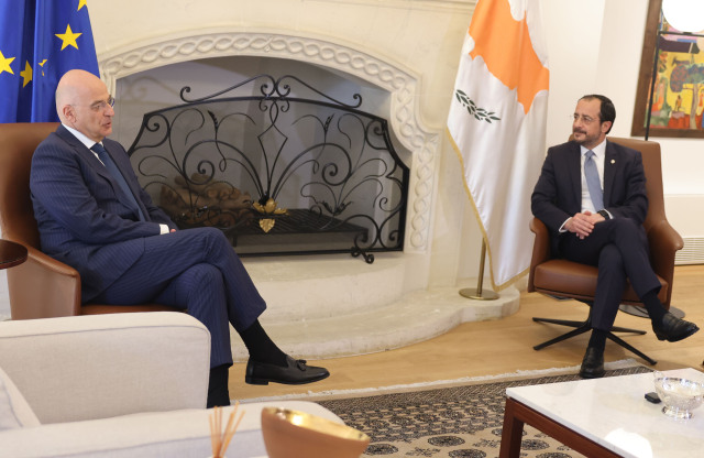 ΧΡΙΣΤΟΔΟΥΛΙΔΗΣ ΣΕ ΔΕΝΔΙΑ: Η ΕΥΡΩΠΗ  ΑΣΧΟΛΕΙΤΑΙ ΠΛΕΟΝ ΟΥΣΙΑΣΤΙΚΑ ΜΕ ΤΗΝ ΑΜΥΝΑ
