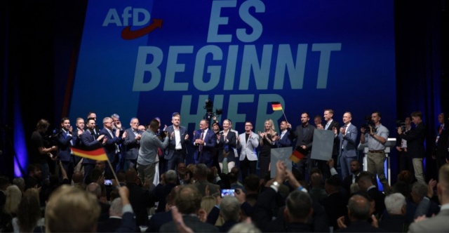Ο γρίφος της επόμενης ημέρας μετά τον θρίαμβο της ακροδεξιάς AfD στη Σαξονία-Άνχαλτ: Τα σενάρια εξουσίας και η πίεση στον Μερτς