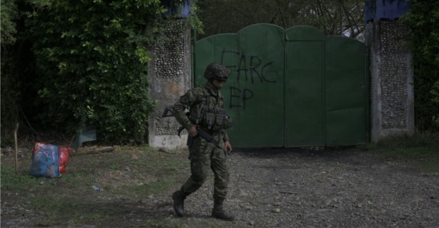 Λεγεωνάριος ξέφυγε από Κολομβιανούς αντάρτες και περπατούσε τέσσερις ημέρες για να σωθεί | Επικαιρότητα στο LivePress.gr