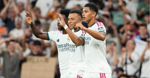 LaLiga: Η Ρεάλ διέλυσε με 4-1 τη Ράγιο και έπιασε την Μπαρτσελόνα στην κορυφή, δείτε τα γκολ