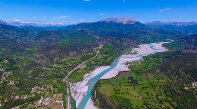 ΜΗΝΥΜΑ 112 ΣΤΙΣ ΠΑΡΑΠΟΤΑΜΙΕΣ ΠΕΡΙΟΧΕΣ ΤΟΥ ΑΧΕΛΩΟΥ, ΕΛΕΓΧΟΜΕΝΗ ΥΠΕΡΧΕΙΛΙΣΗ ΦΡΑΓΜΑΤΟΣ