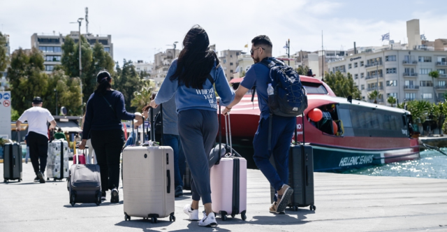 Πασχαλινές διακοπές με voucher κοινωνικού τουρισμού της ΔΥΠΑ
