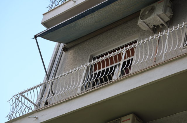 Ποινική δίωξη στους τρεις συλληφθέντες του διαμερίσματος στην Κυψέλη, κατηγορούνται για διακίνηση ναρκωτικών